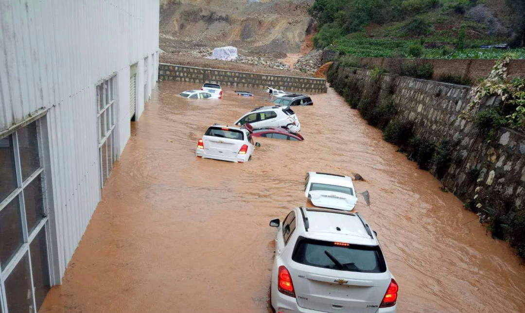 ayx官网:
买了保险就有保险公司兜底?这5种情况 车险公司可以一分不赔(图4) ayx官网:
买了保险就有保险公司兜底?这5种情况 车险公司可以一分不赔(图4)