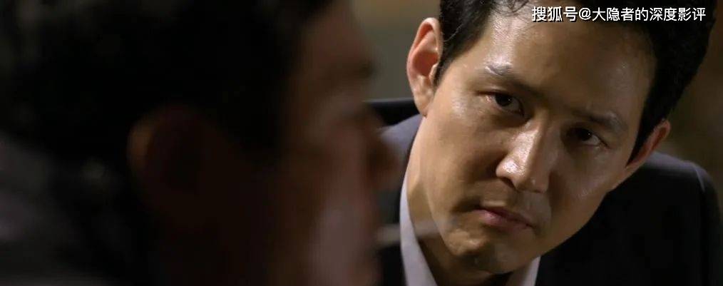 香港影戏《无间道》与韩国影戏《新世界》 谁更经典?:ayx官方网站(图6)
香港影戏《无间道》与韩国影戏《新世界》 谁更经典?:ayx官方网站(图6)